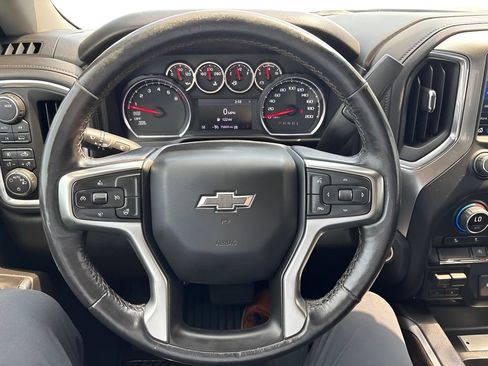Used 2021 Chevrolet Silverado 1500 RST w/ Max Trailering Package AWD/4WD image 16