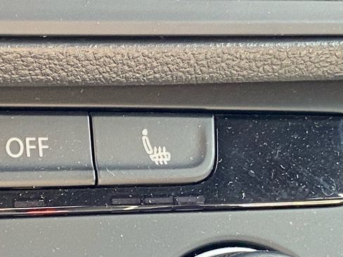 Certified 2024 Volkswagen Jetta Sport image 15