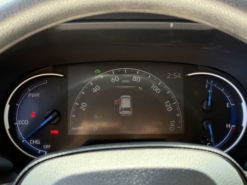 Used 2025 Toyota RAV4 LE image 19