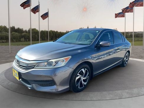 Used 2016 Honda Accord LX image 3