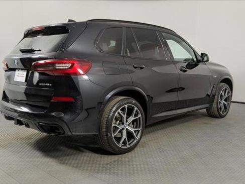 Used 2022 BMW X5 xDrive45e w/ M Sport Package image 7