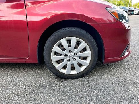 Used 2017 Nissan Sentra SV FWD image 7