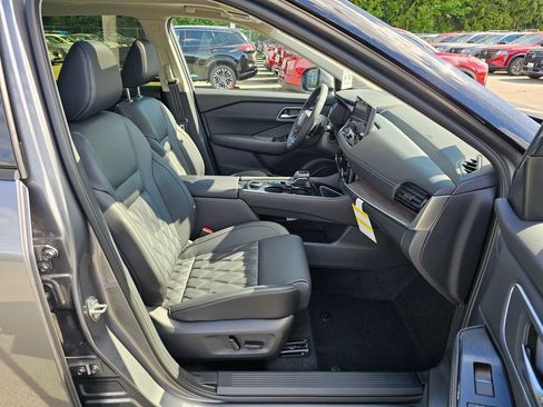 New 2026 Nissan Rogue Platinum w/ Platinum Premium Package AWD/4WD image 28