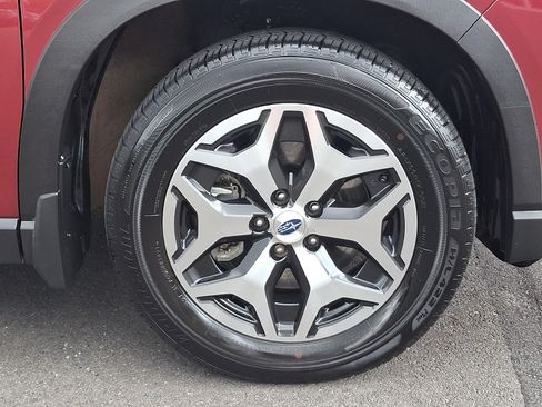 Certified 2021 Subaru Forester Premium AWD/4WD image 9