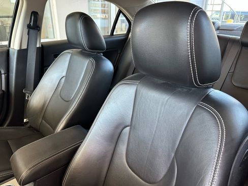 Used 2010 Ford Fusion SEL image 24