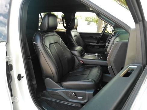 Used 2021 Ford Expedition Max Limited RWD image 24