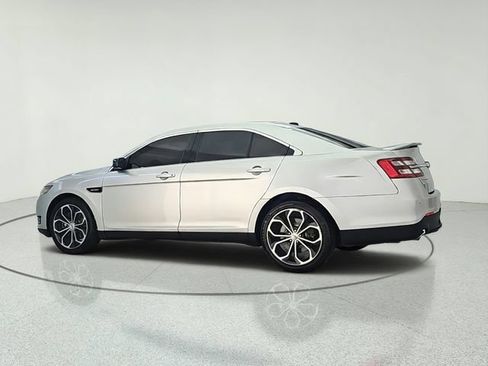 Used 2018 Ford Taurus SHO AWD/4WD image 4