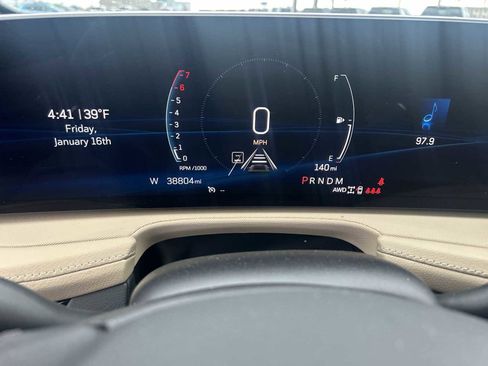 Certified 2024 Cadillac XT4 Luxury w/ Cold Weather Package image 11