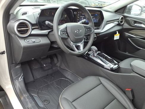 New 2026 Chevrolet Trax ACTIV w/ Sunroof Package image 5