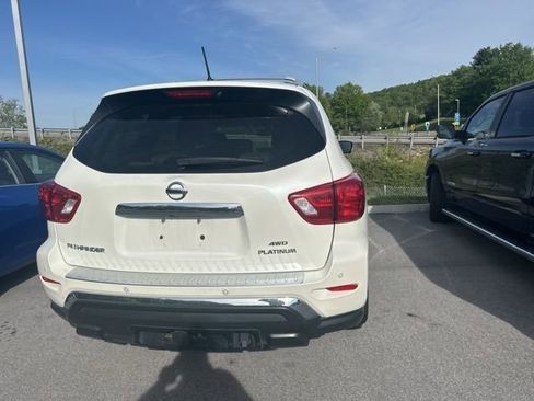 Used 2017 Nissan Pathfinder Platinum AWD/4WD image 21