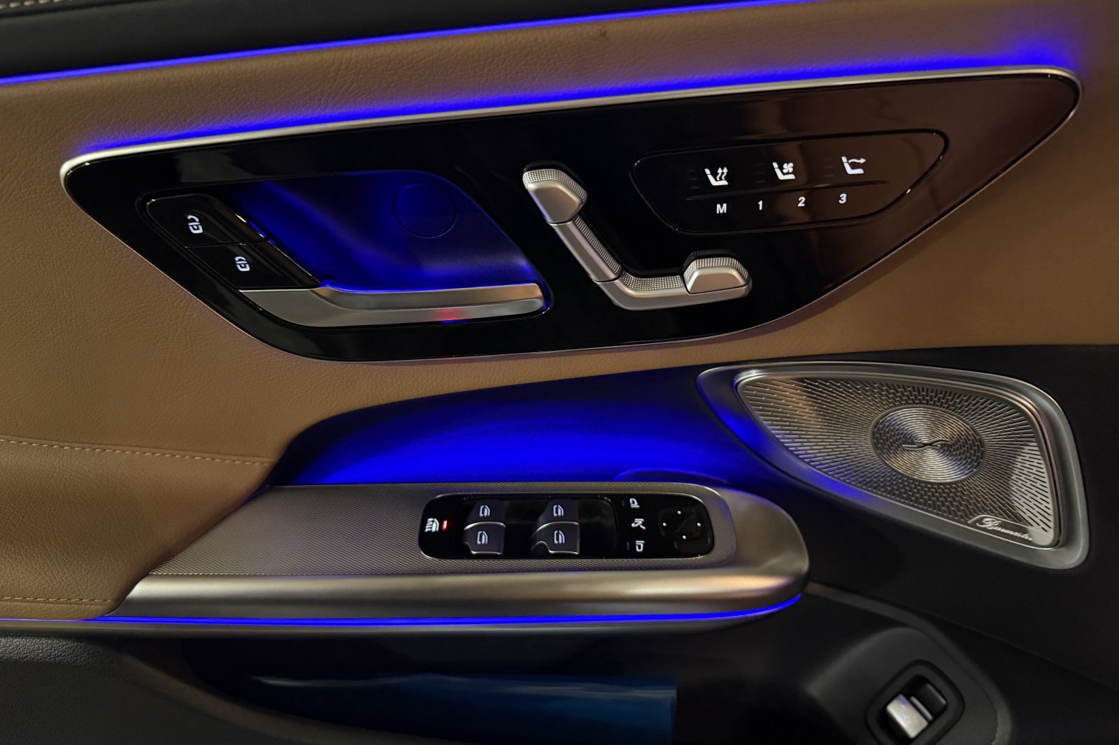 New 2027 Mercedes-Benz CLE 450 4MATIC Cabriolet image 11