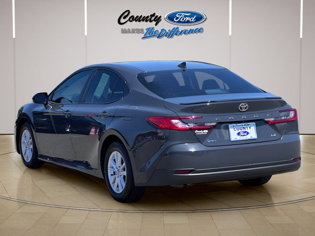 Used 2025 Toyota Camry LE FWD image 8