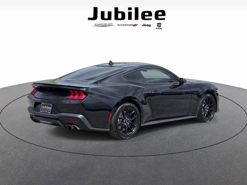 Used 2024 Ford Mustang GT Premium RWD image 5