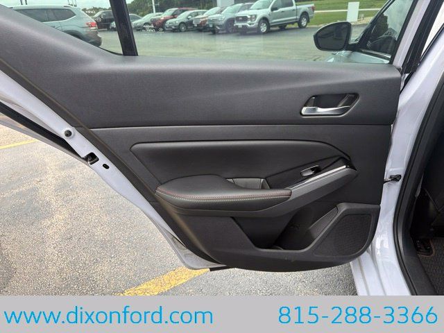 Used 2024 Nissan Altima 2.5 SR w/ SR Premium Package FWD image 27