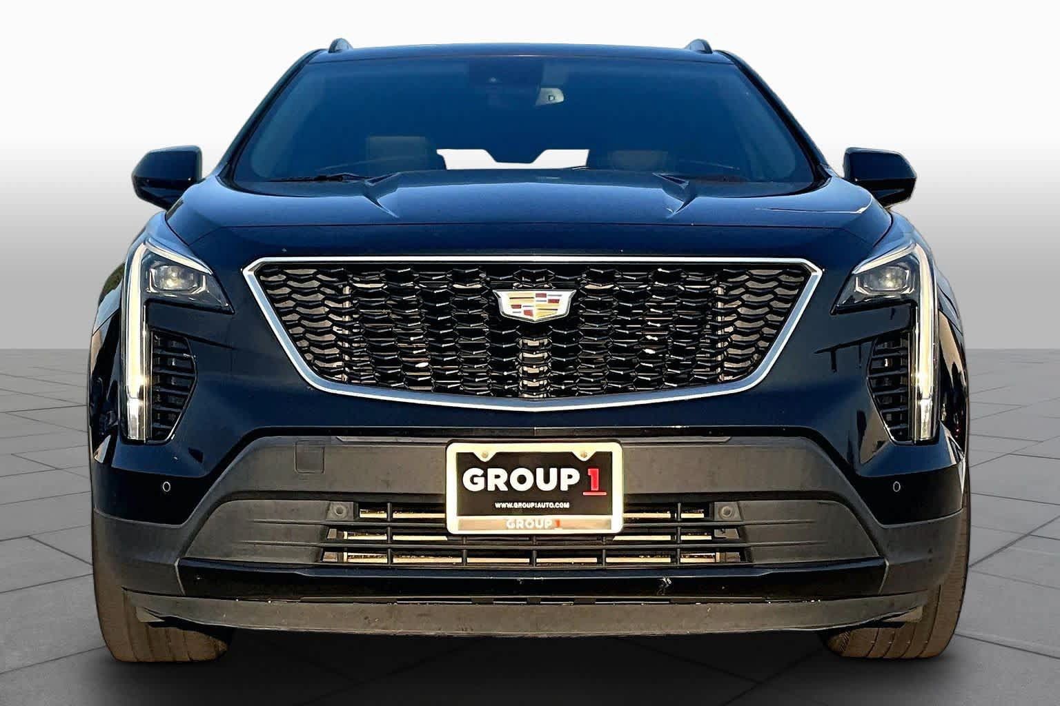 Used 2019 Cadillac XT4 Sport w/ Cold Weather Package FWD image 4