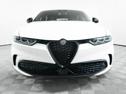 New 2025 Alfa Romeo Tonale AWD/4WD image 2