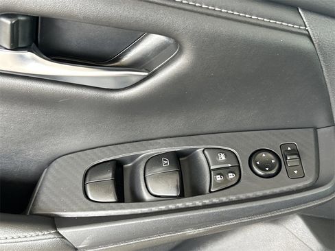 Used 2023 Nissan Sentra SV image 11