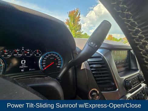 Used 2019 Chevrolet Suburban Premier AWD/4WD image 30