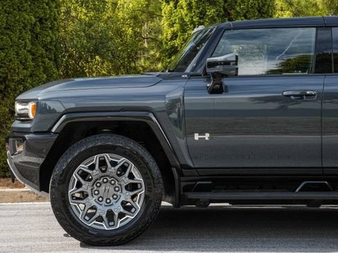 Used 2025 GMC Hummer EV 3X AWD/4WD image 11