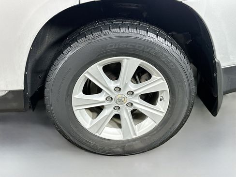 Used 2012 Toyota Highlander SE w/ Tow Pkg image 31