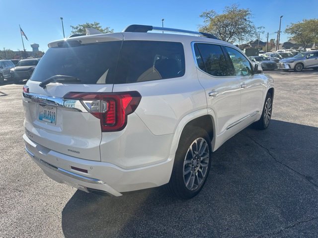 Used 2021 GMC Acadia Denali w/ Denali Ultimate Package AWD/4WD image 3