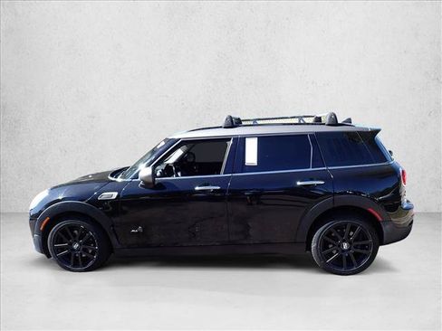 Used 2017 MINI Cooper Clubman ALL4 AWD/4WD image 2