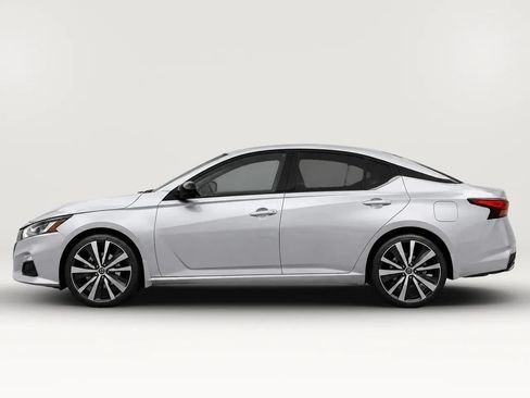 Used 2021 Nissan Altima 2.5 SR FWD image 4