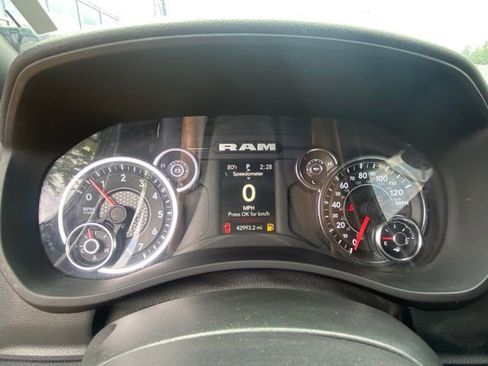 Used 2024 RAM 2500 Big Horn image 19