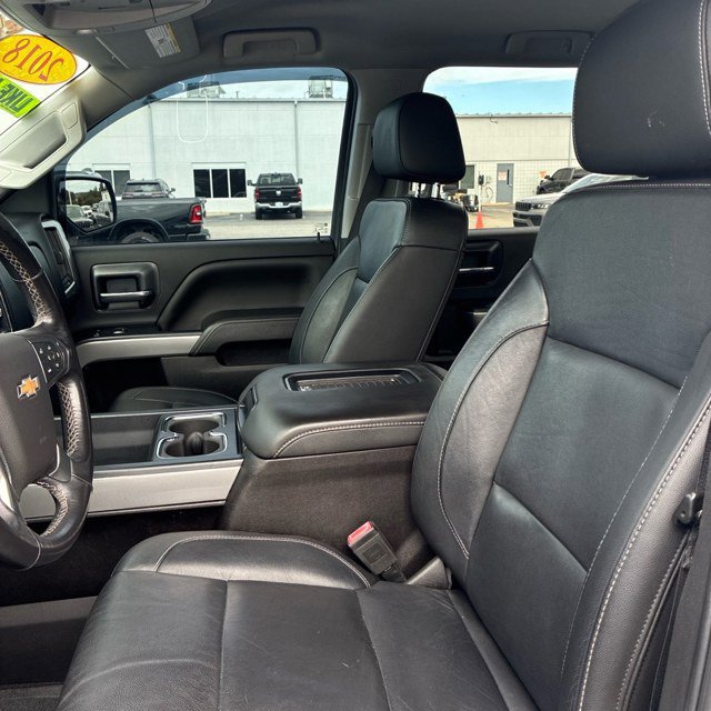 Used 2018 Chevrolet Silverado 1500 LT w/ All Star Edition AWD/4WD image 8