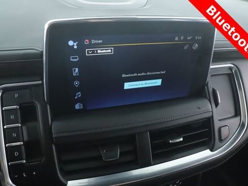 Used 2024 Chevrolet Suburban Z71 w/ Z71 Off-Road Package AWD/4WD image 26