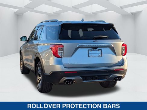 Used 2020 Ford Explorer Platinum w/ Premium Technology Package image 6