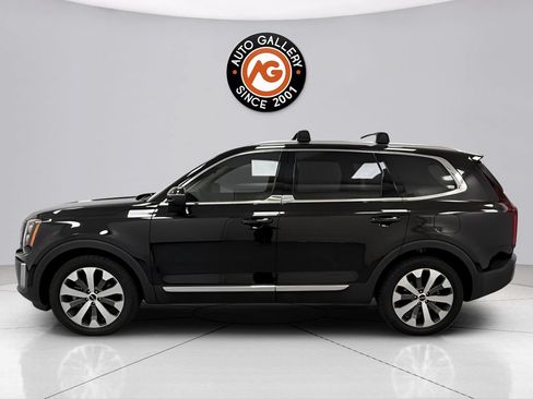 Used 2022 Kia Telluride EX w/ EX Premium Package FWD image 7