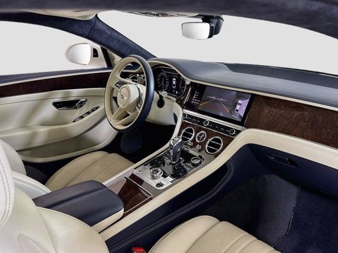 Used 2022 Bentley Continental GT AWD/4WD image 28