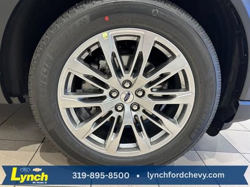 New 2026 Ford Explorer Active w/ Active Comfort Package AWD/4WD image 25