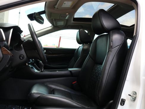 Used 2017 Nissan Maxima Platinum FWD image 19