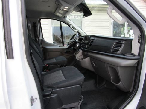 Used 2024 Ford Transit 250 Low Roof w/ Exterior Upgrade Package image 26