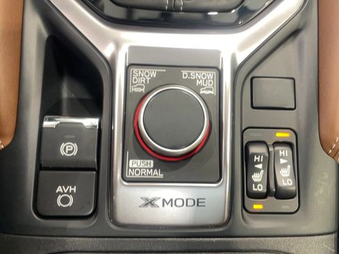 Used 2023 Subaru Forester Touring AWD/4WD image 11