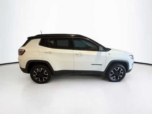 Used 2020 Jeep Compass Trailhawk AWD/4WD image 8
