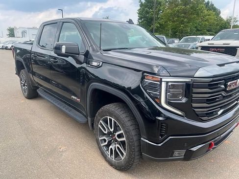 Used 2023 GMC Sierra 1500 AT4 w/ AT4 Premium Package AWD/4WD image 2