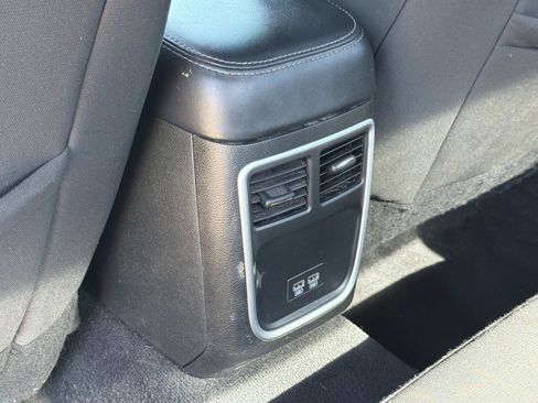 Used 2022 Dodge Charger SXT image 23