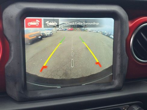 Used 2022 Jeep Wrangler Unlimited Rubicon w/ LED Lighting Group image 31