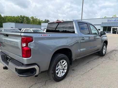 Used 2023 Chevrolet Silverado 1500 LT AWD/4WD image 7