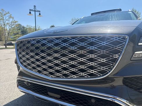 Certified 2025 Genesis GV80 2.5T Advanced AWD/4WD image 5