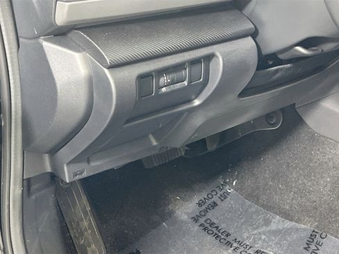 Used 2024 Subaru Crosstrek 2.5i Limited image 10