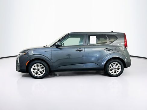 Used 2021 Kia Soul S FWD image 4
