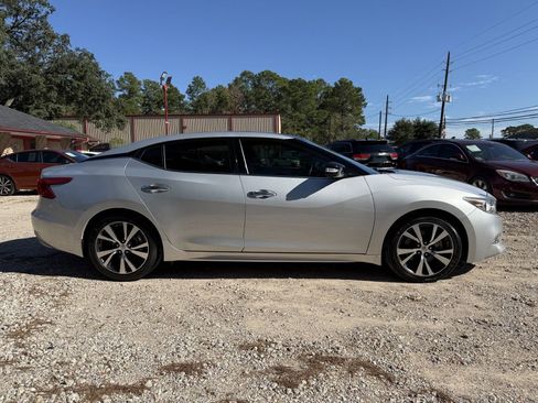 Used 2017 Nissan Maxima Platinum image 4
