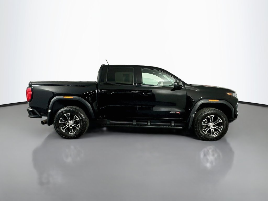 Used 2024 GMC Canyon AT4 w/ Technology Package AWD/4WD image 9