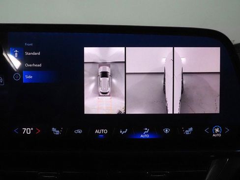 Used 2024 Chevrolet Equinox EV LT image 31