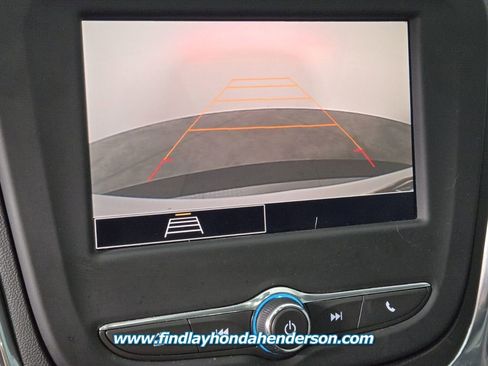 Used 2022 Chevrolet Equinox LS w/ LS Convenience Package image 18