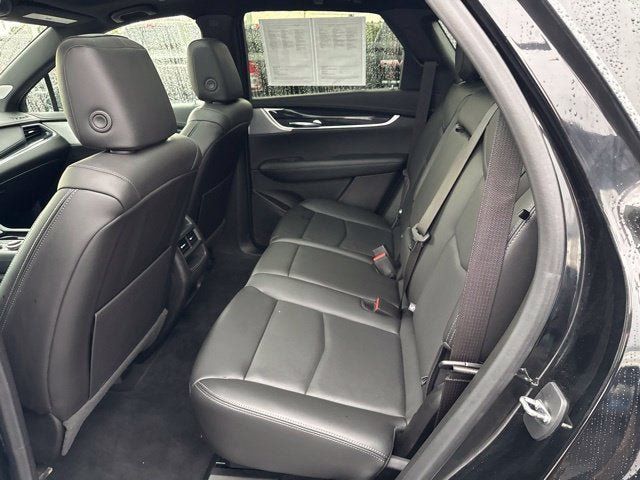 Used 2023 Cadillac XT5 Premium Luxury w/ Technology Package AWD/4WD image 18